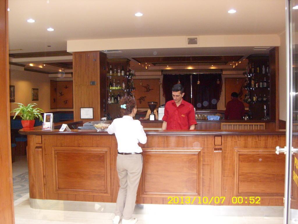 Hotel Elysee Tirana Exterior photo