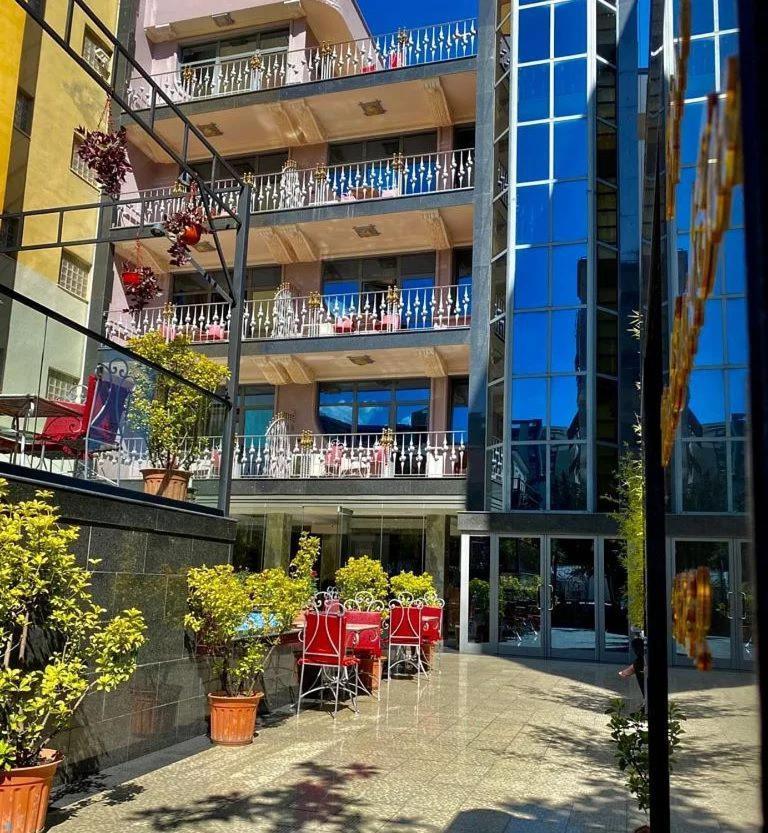 Hotel Elysee Tirana Exterior photo