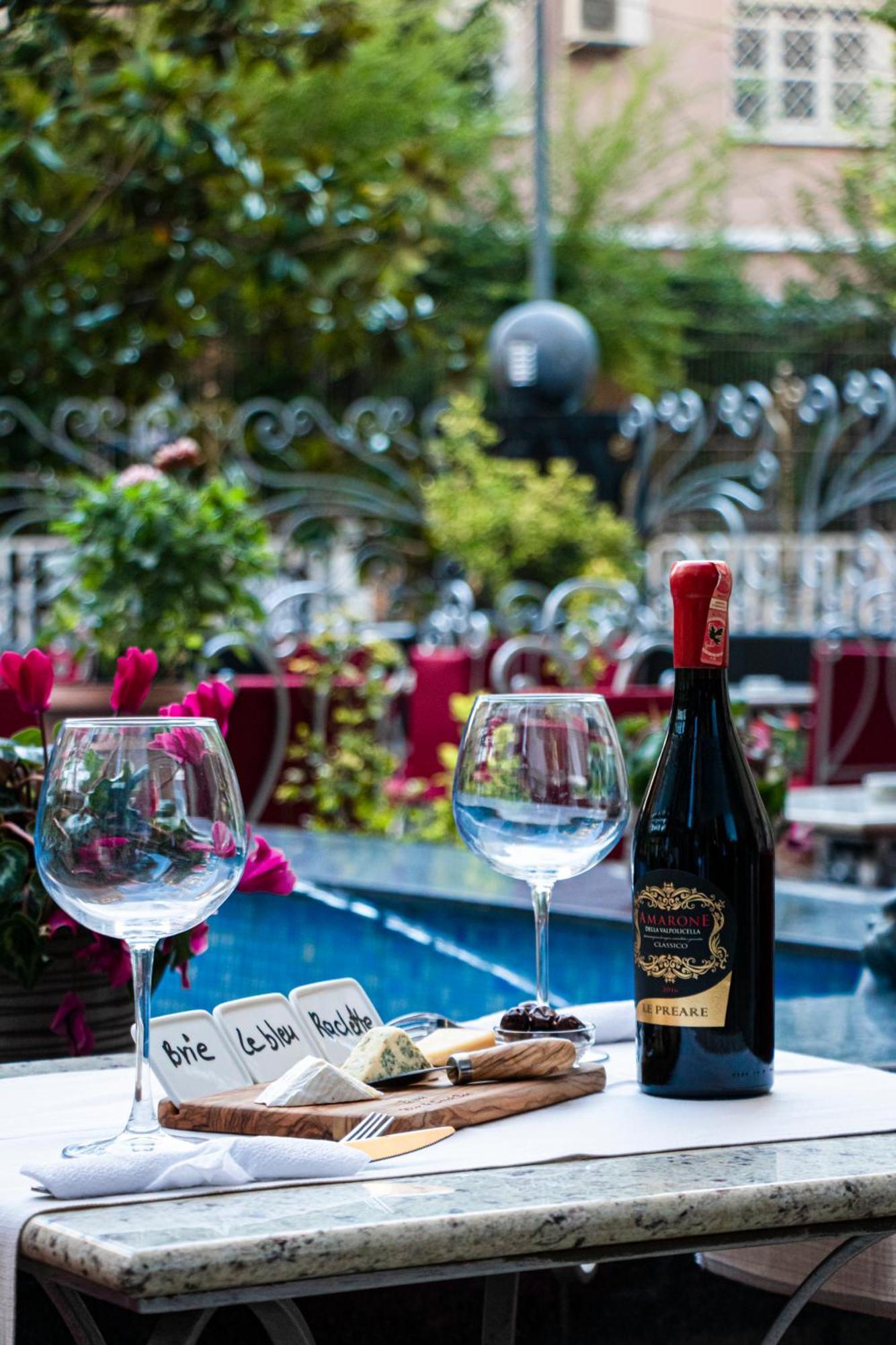 Hotel Elysee Tirana Exterior photo